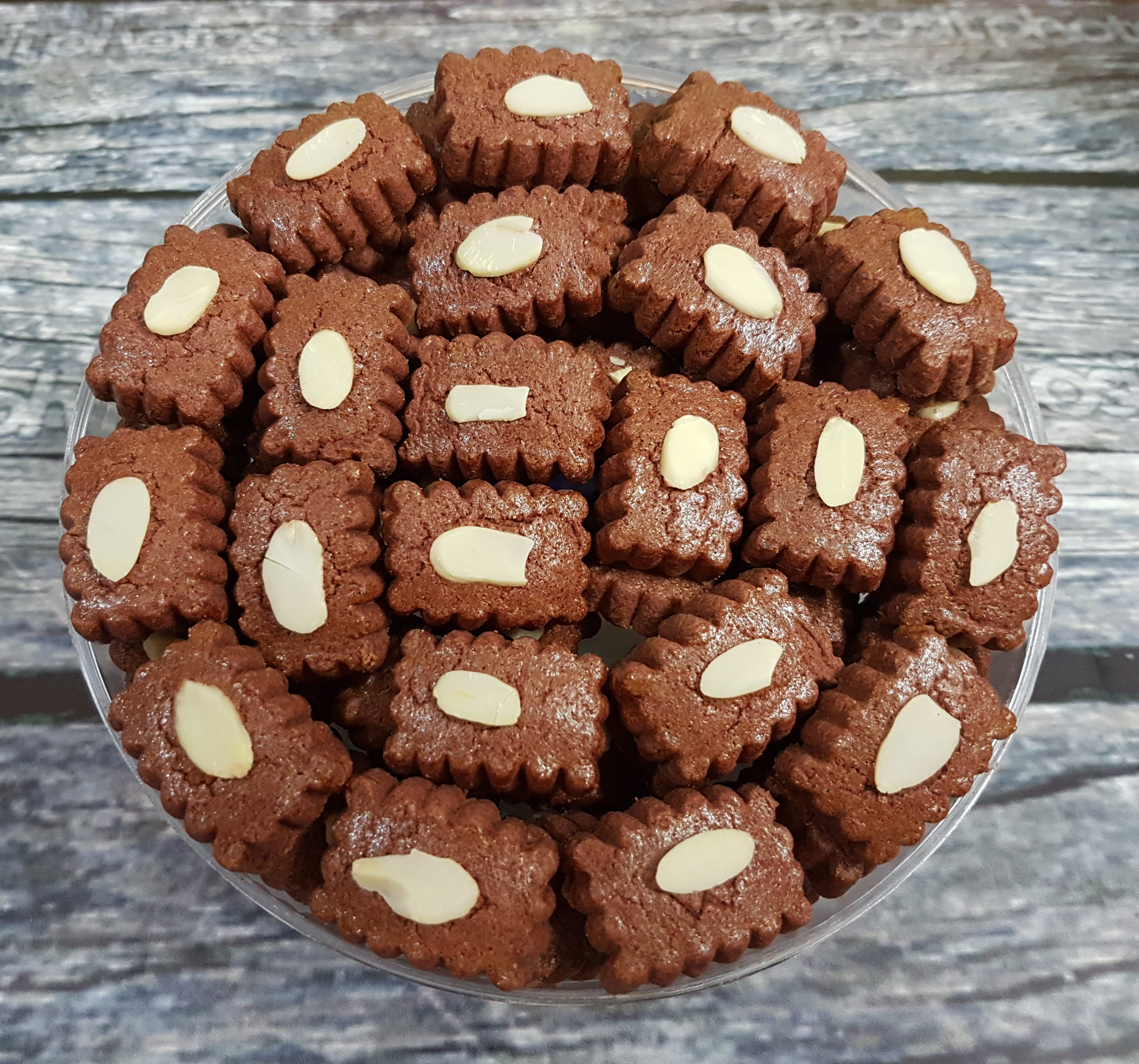 Coklat Almond